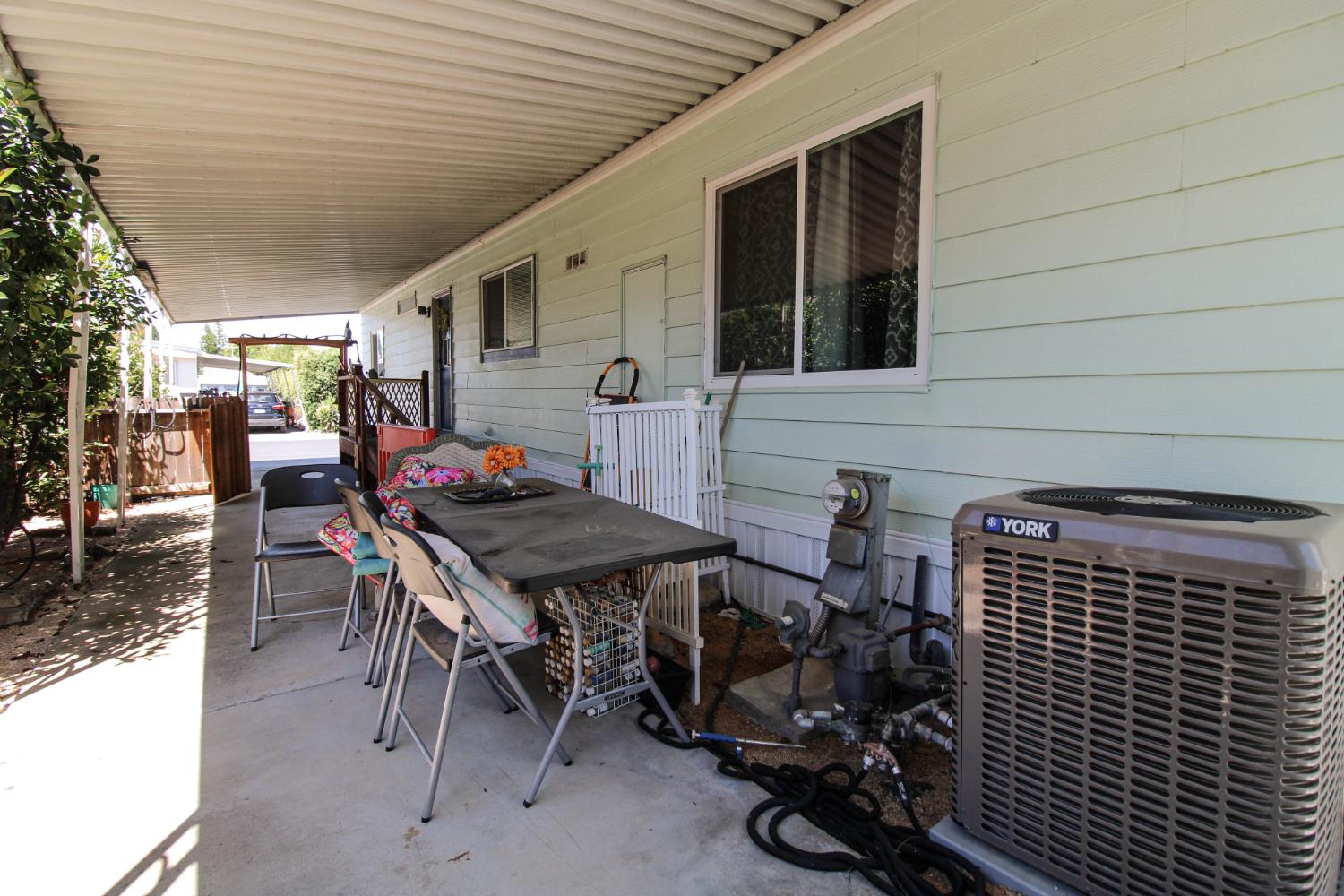 4226 Floral Sacramento CA 95834