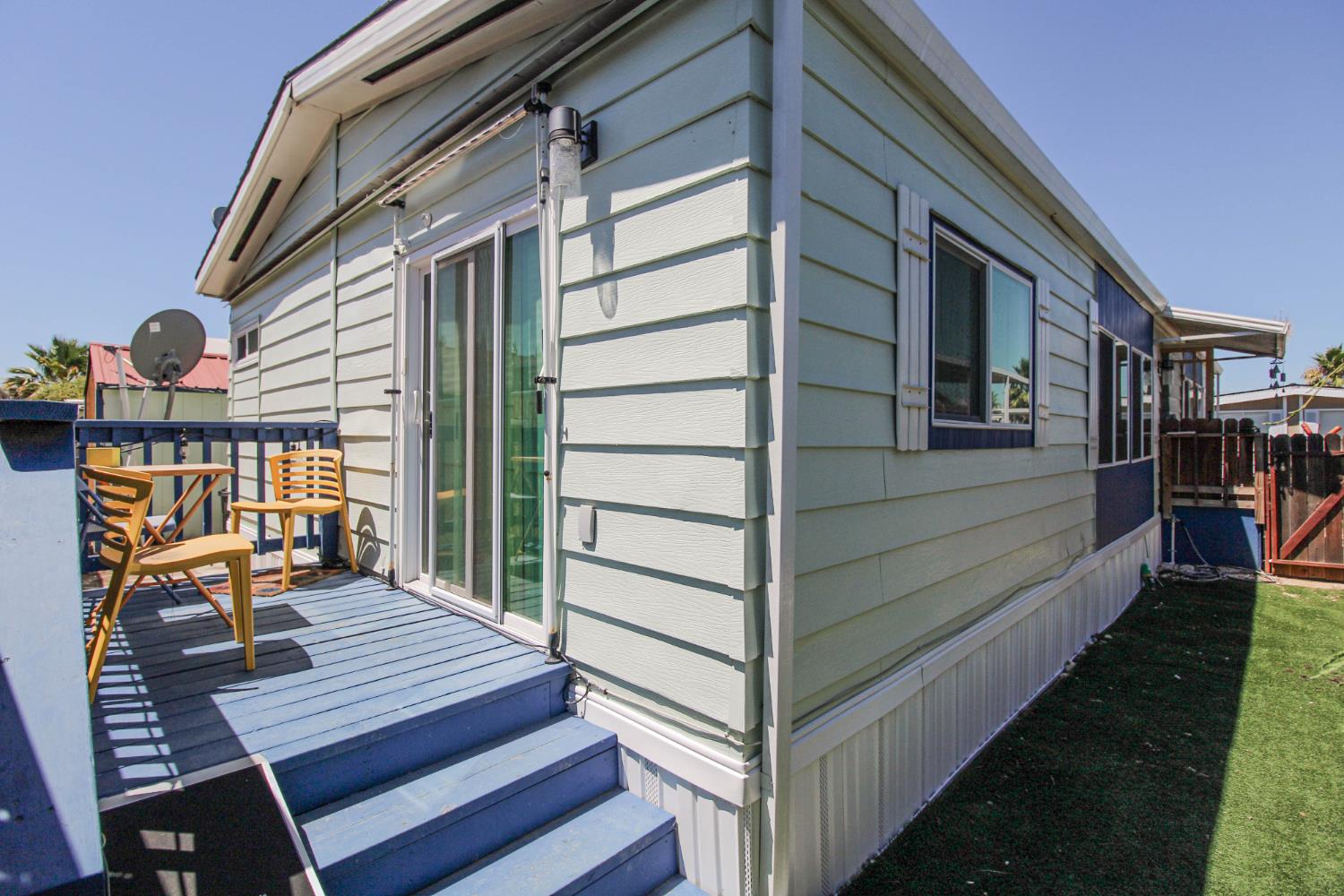 4226 Floral Sacramento CA 95834