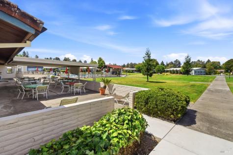 173 Circulo Monterey Rohnert Park CA 94928