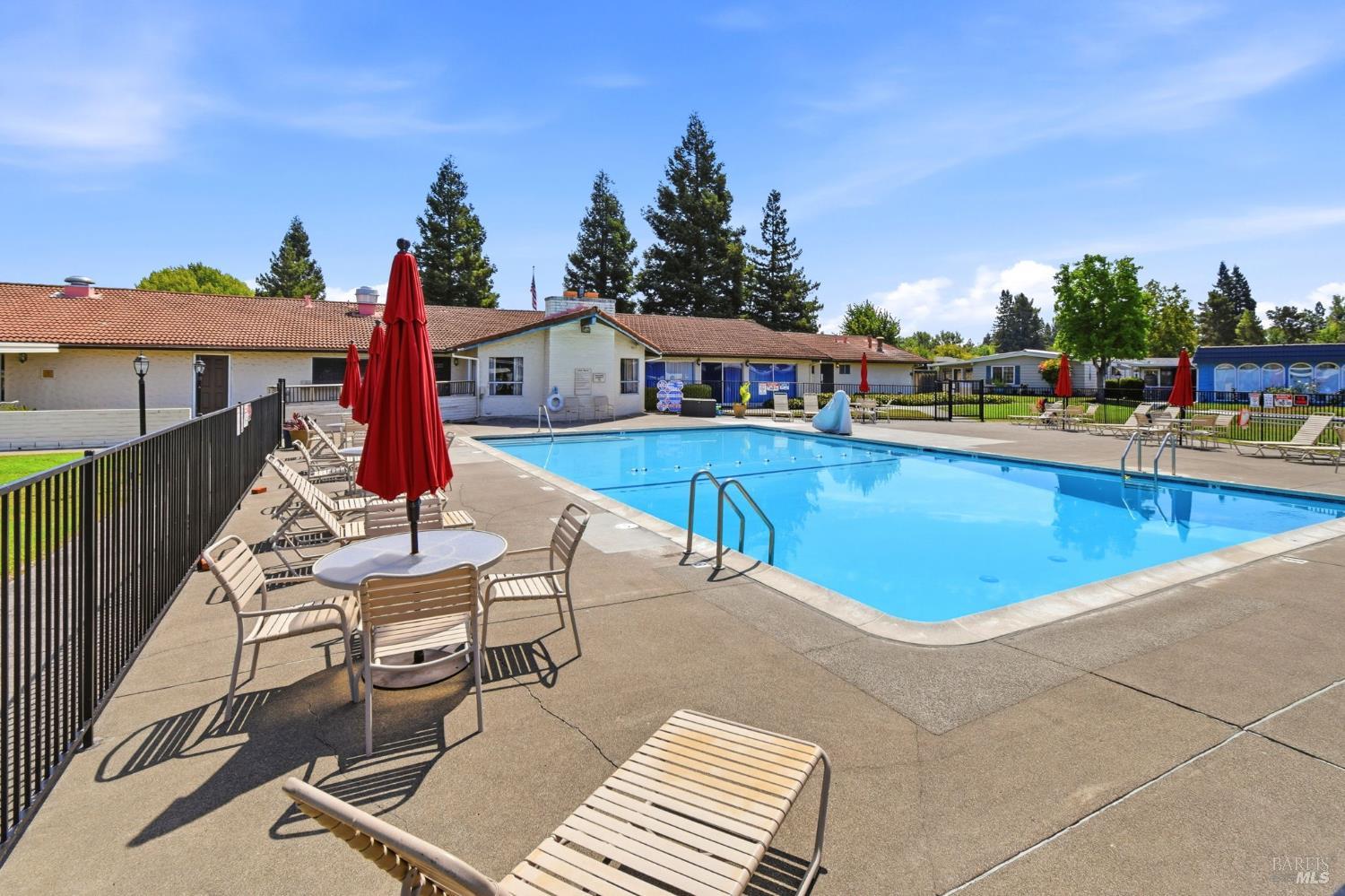 173 Circulo Monterey Rohnert Park CA 94928