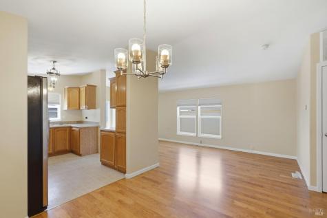 52 Oriole Way Santa Rosa CA 95409