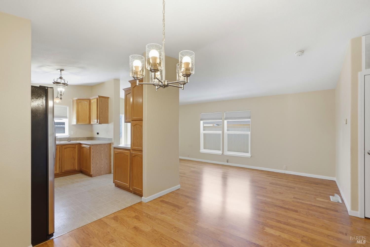 52 Oriole Way Santa Rosa CA 95409