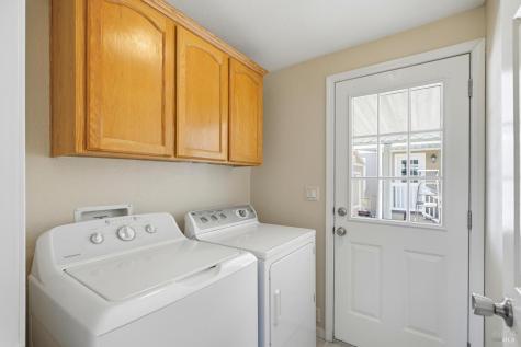 52 Oriole Way Santa Rosa CA 95409