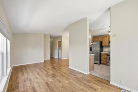 52 Oriole Way Santa Rosa CA 95409