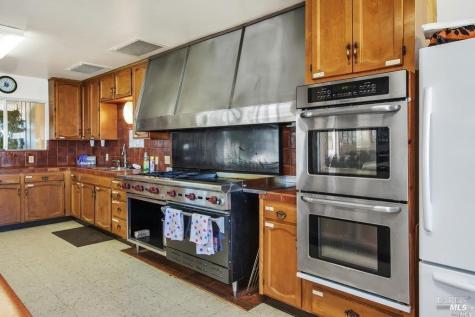 8145 Willow Street Windsor CA 95492