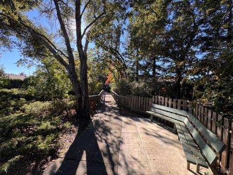 28 Springhill Court Santa Rosa CA 95409