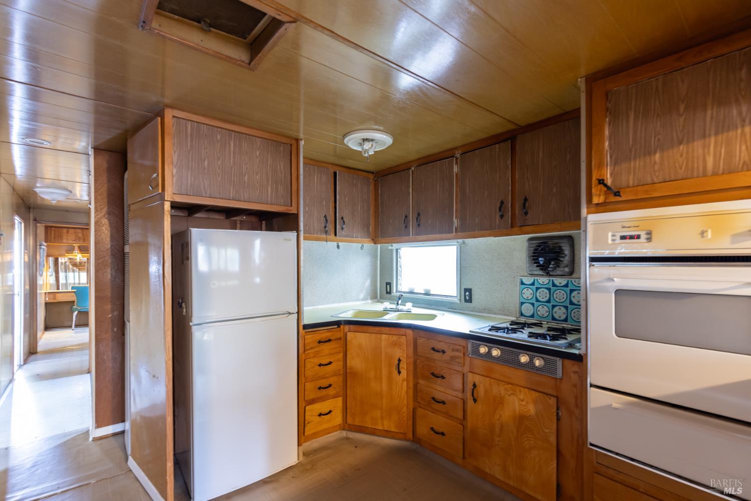 30690 Us-101 Cloverdale CA 95425