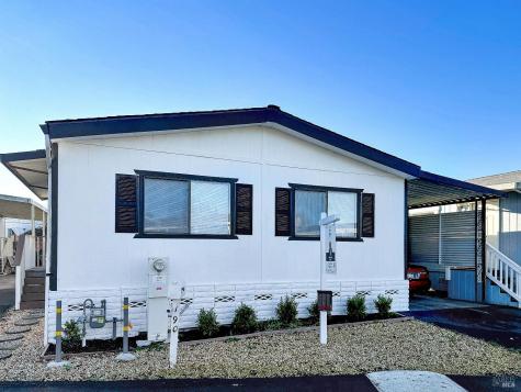 190 Apple Lane Santa Rosa CA 95407