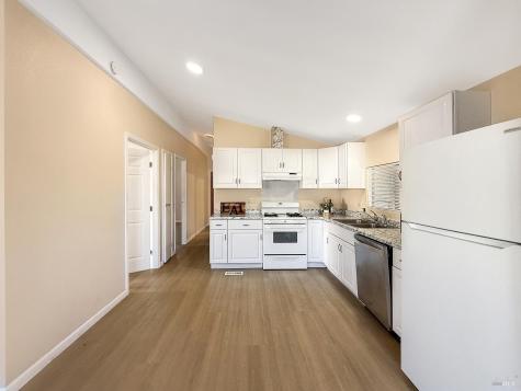 190 Apple Lane Santa Rosa CA 95407