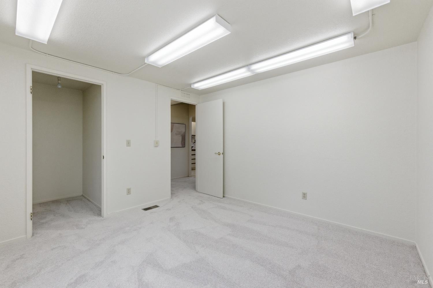 40 Falcon Crest Circle Napa CA 94558