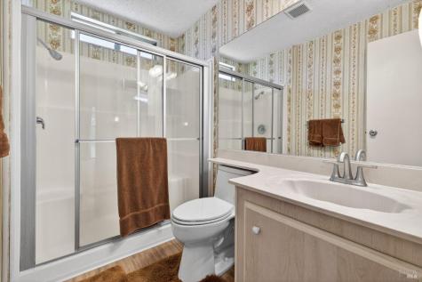 1945 Piner Road Santa Rosa CA 95403
