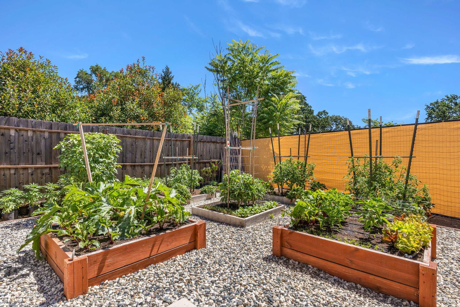 21272 Stewart Street Middletown CA 95461