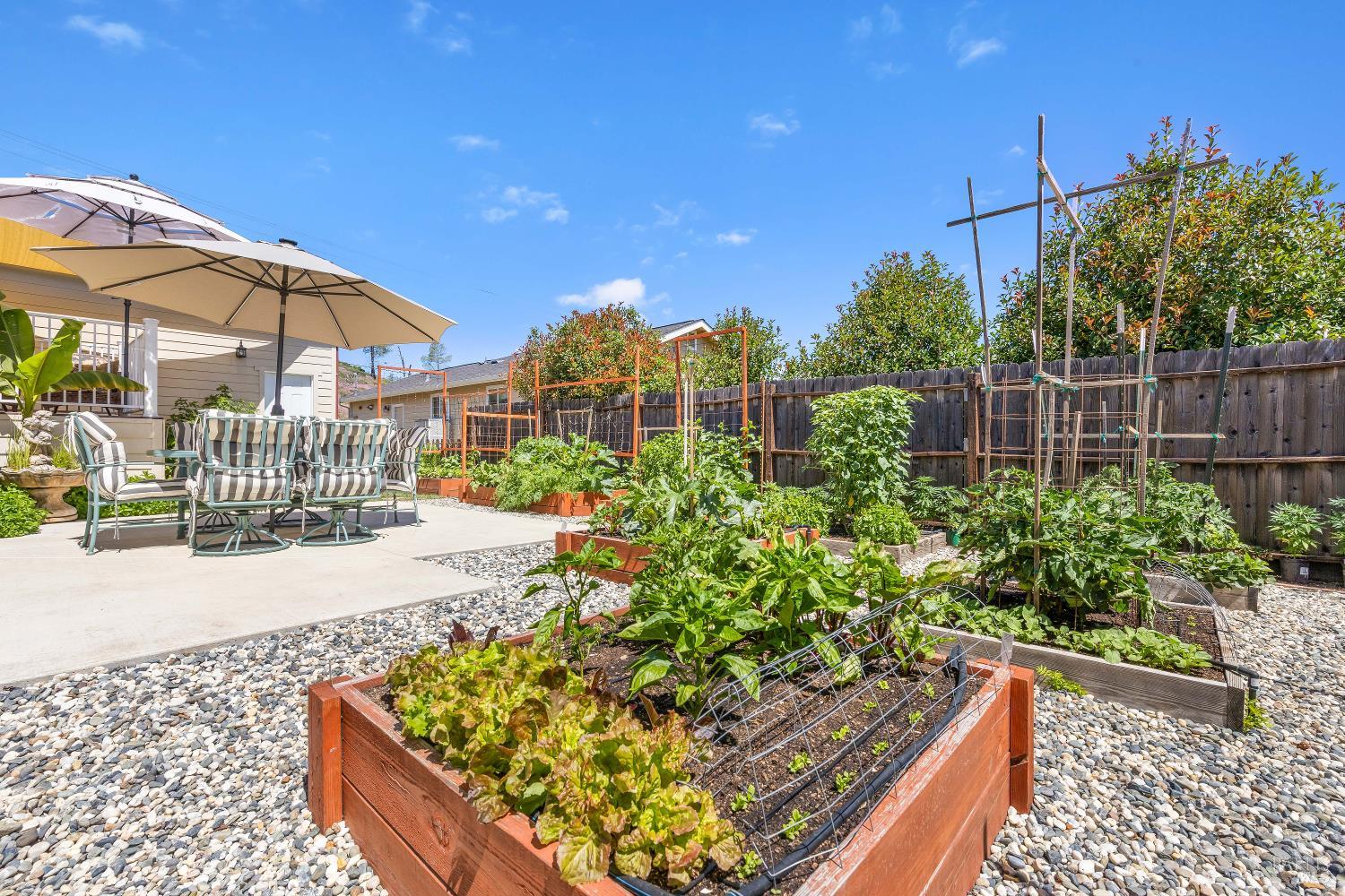 21272 Stewart Street Middletown CA 95461