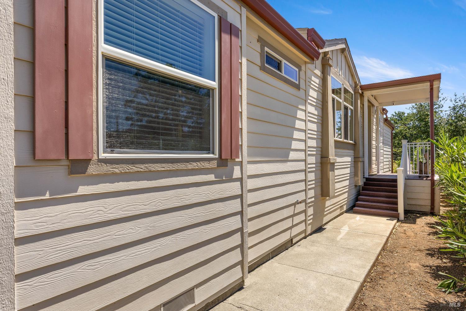 21272 Stewart Street Middletown CA 95461
