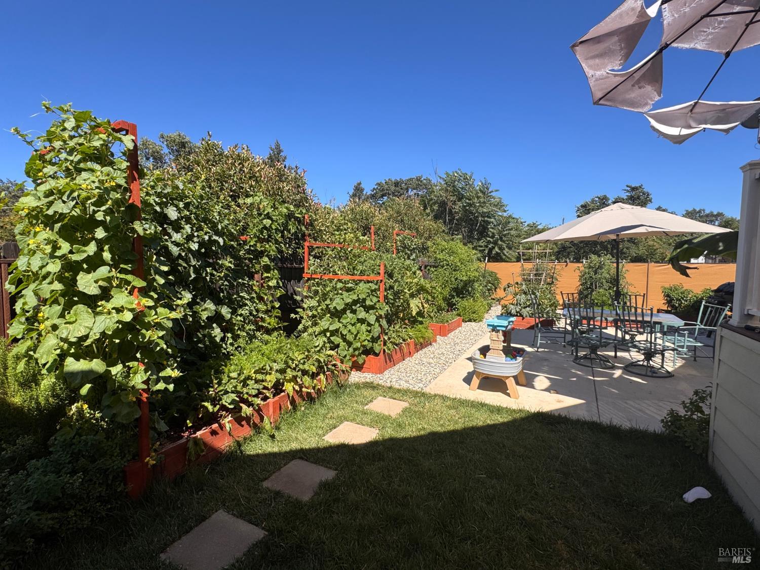 21272 Stewart Street Middletown CA 95461