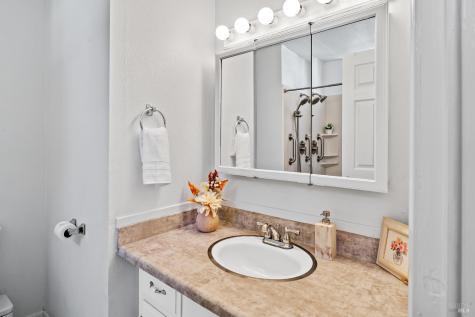 86 Cottonwood Lane Rohnert Park CA 94928