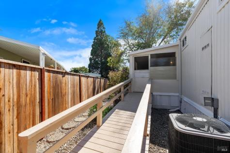 86 Cottonwood Lane Rohnert Park CA 94928