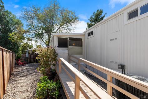 86 Cottonwood Lane Rohnert Park CA 94928