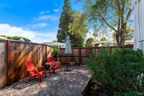 86 Cottonwood Lane Rohnert Park CA 94928