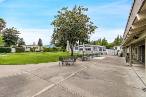 86 Cottonwood Lane Rohnert Park CA 94928