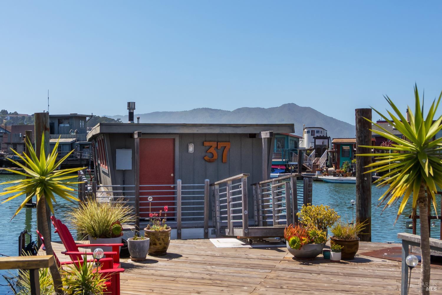 37 South 40 Dock Sausalito CA 94965