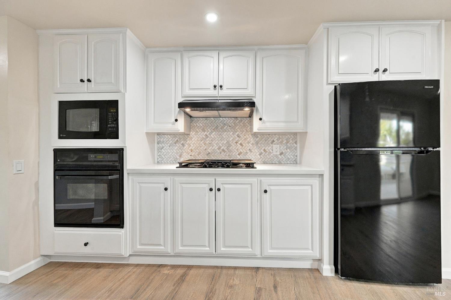 111 Sunrise Lane Novato CA 94949