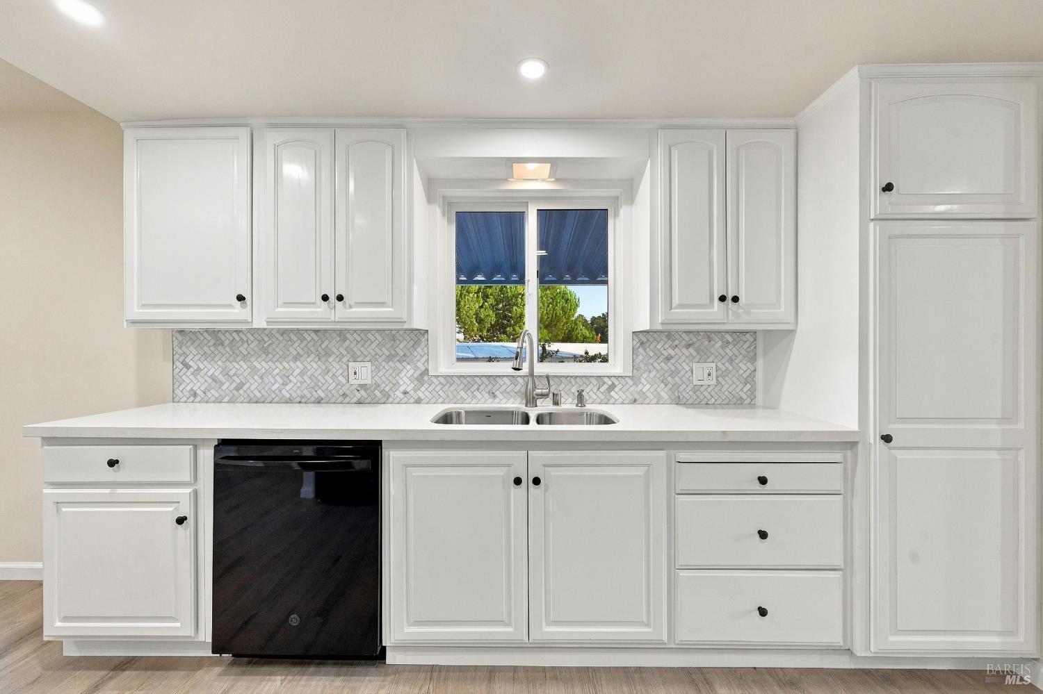 111 Sunrise Lane Novato CA 94949