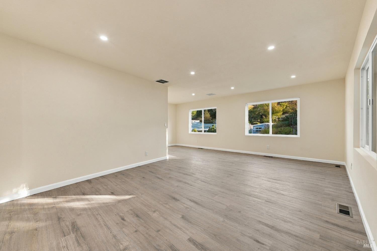 111 Sunrise Lane Novato CA 94949
