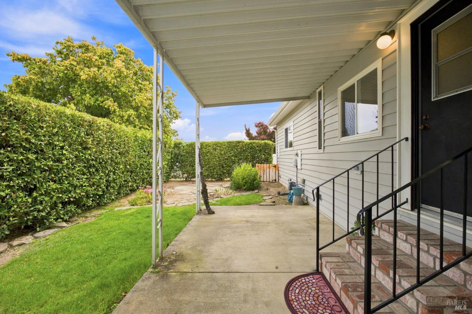 37 Falcon Crest Circle Napa CA 94558