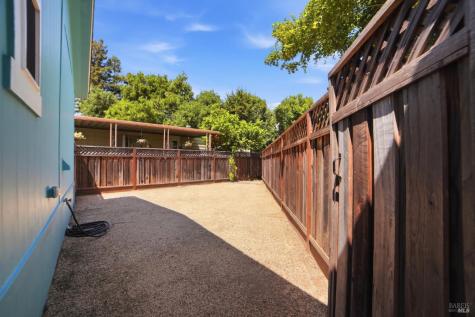97 Kennedy Lane Healdsburg CA 95448