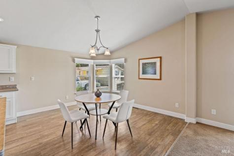 46 Oriole Way Santa Rosa CA 95409