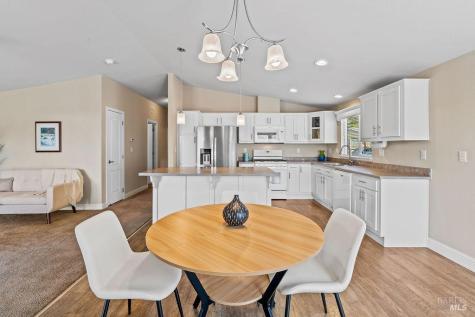 46 Oriole Way Santa Rosa CA 95409