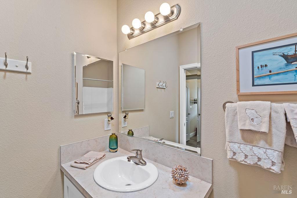 46 Oriole Way Santa Rosa CA 95409