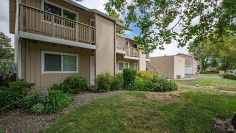 8270 Lancaster Drive Cotati CA 94931