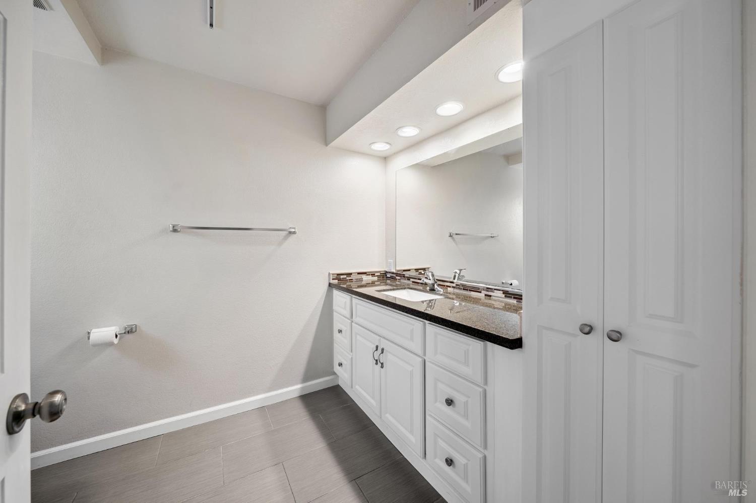 711 San Anselmo Avenue San Anselmo CA 94960