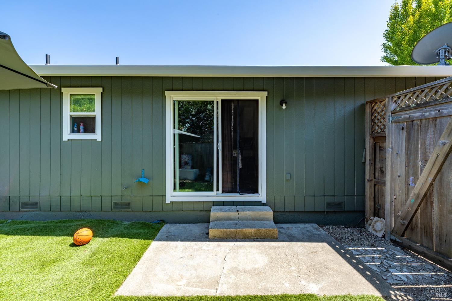 18847 Park Tree Lane El Verano CA 95476