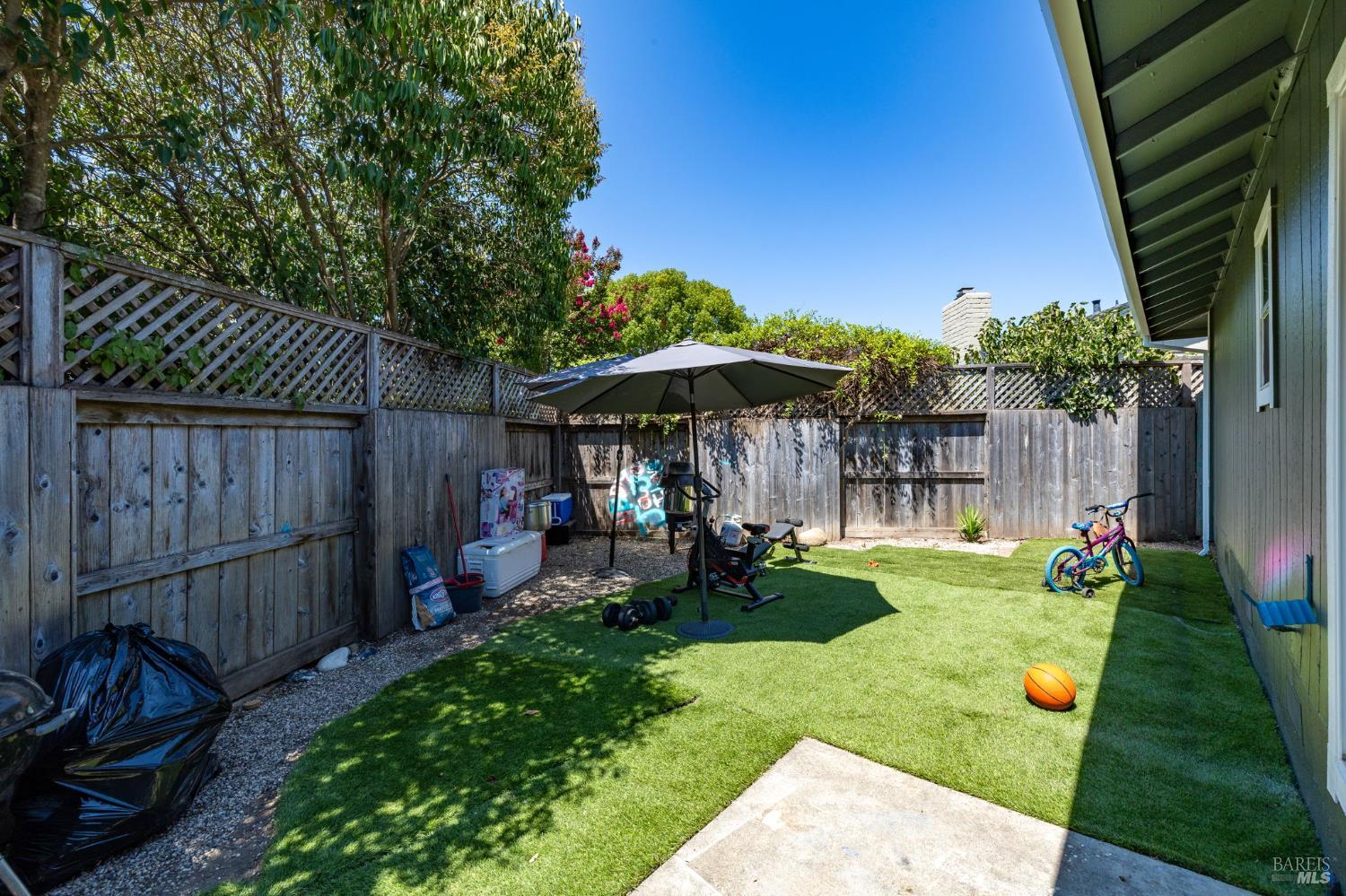 18847 Park Tree Lane El Verano CA 95476