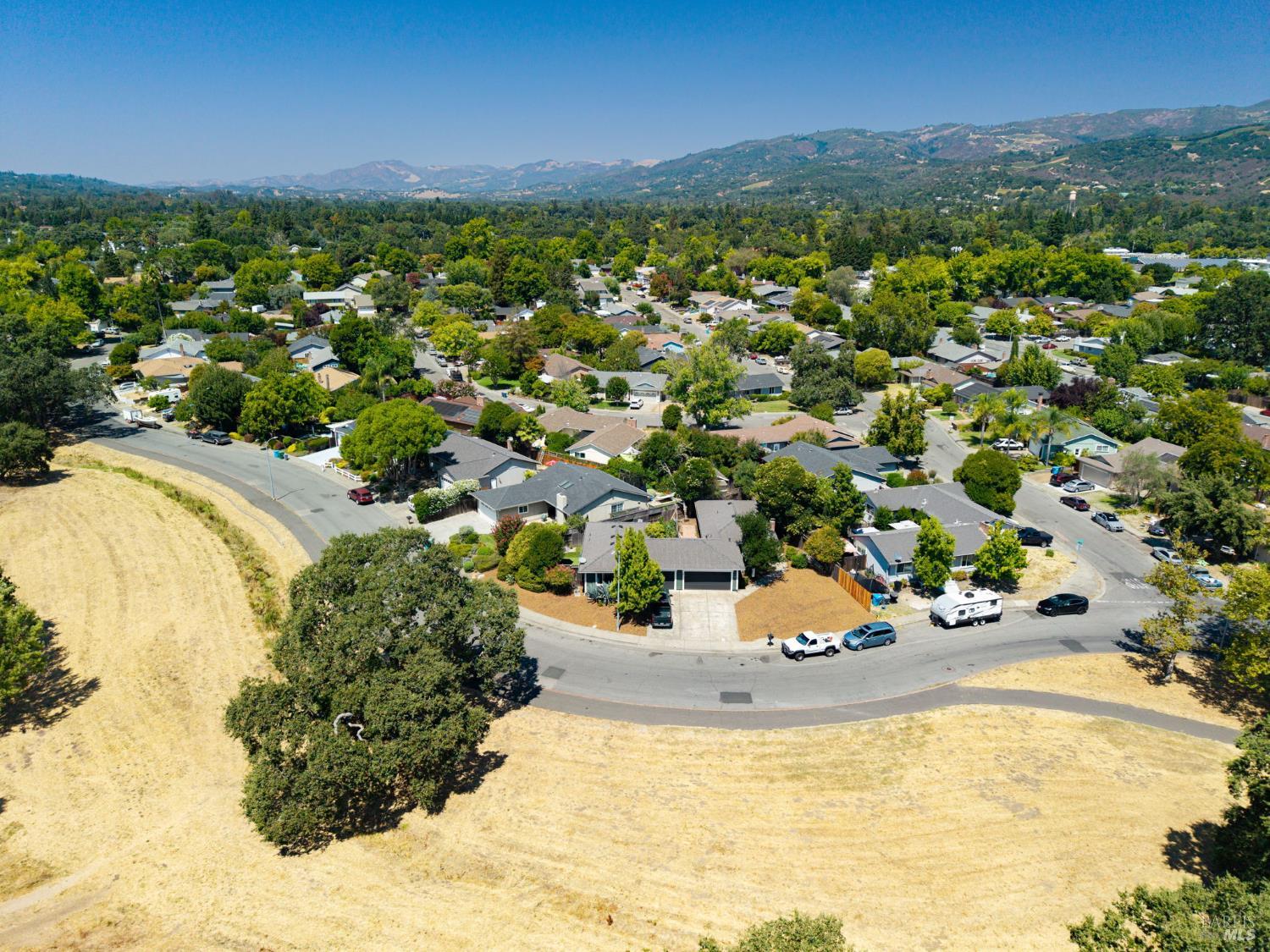 18847 Park Tree Lane El Verano CA 95476