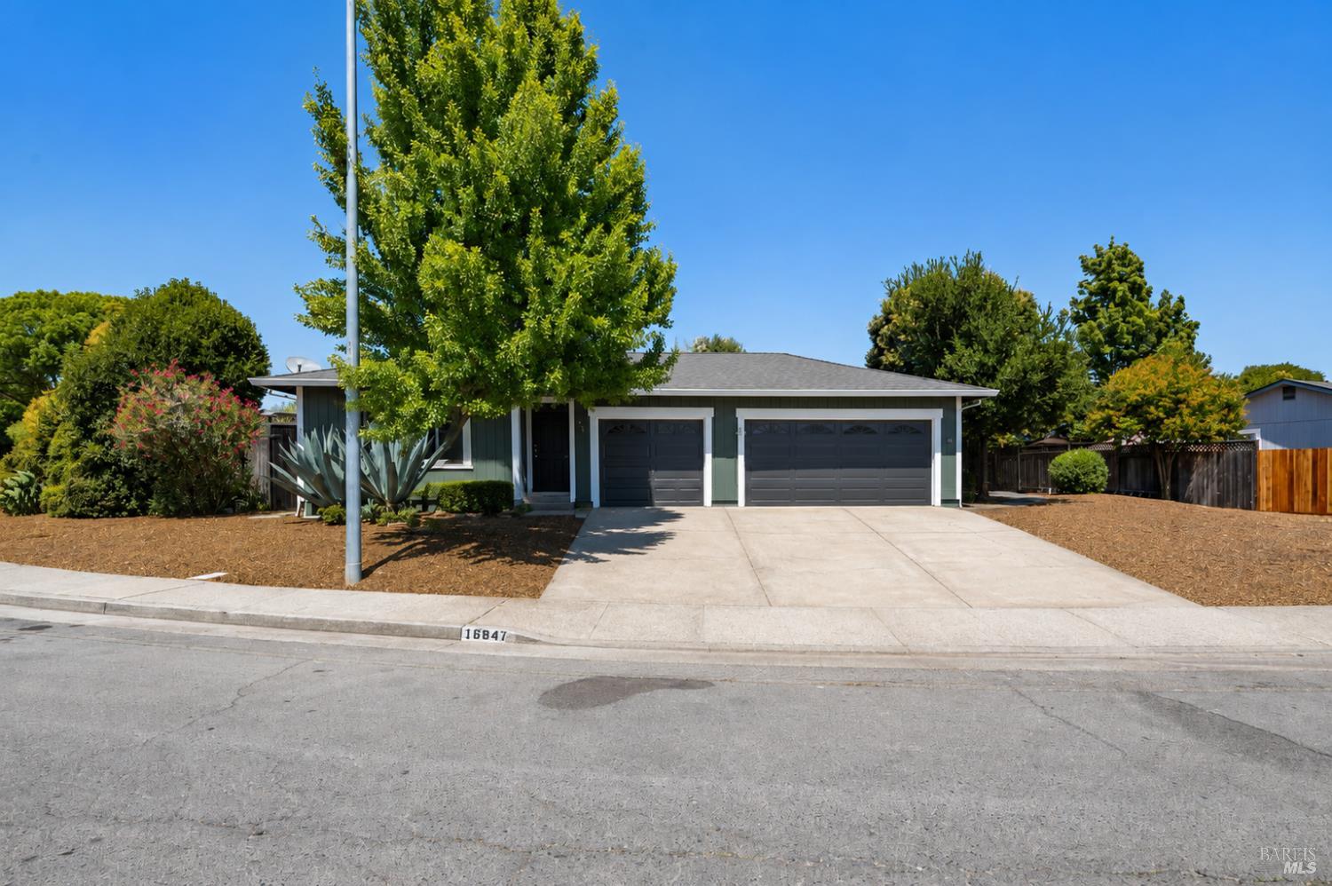 18847 Park Tree Lane El Verano CA 95476