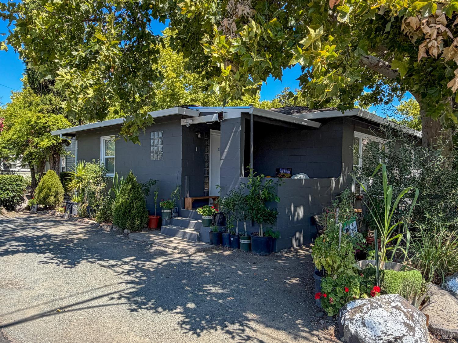1701 Lake Street Calistoga CA 94515