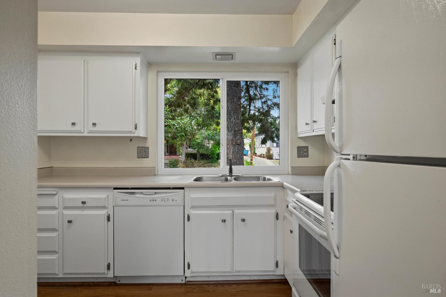 528-530 Nason Street Santa Rosa CA 95404