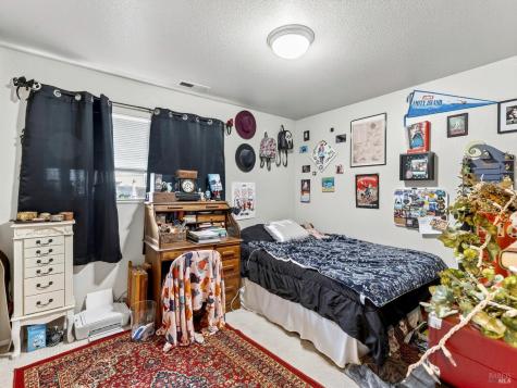 100-102 W 8th Street Santa Rosa CA 95401