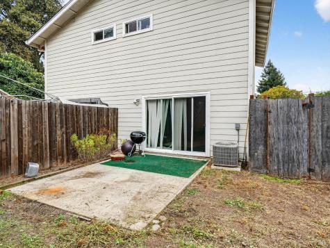 100-102 W 8th Street Santa Rosa CA 95401