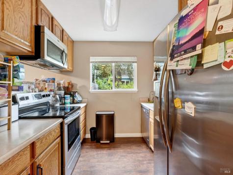 100-102 W 8th Street Santa Rosa CA 95401