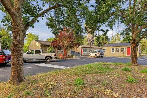 10117-10125 Old Redwood Highway Windsor CA 95492