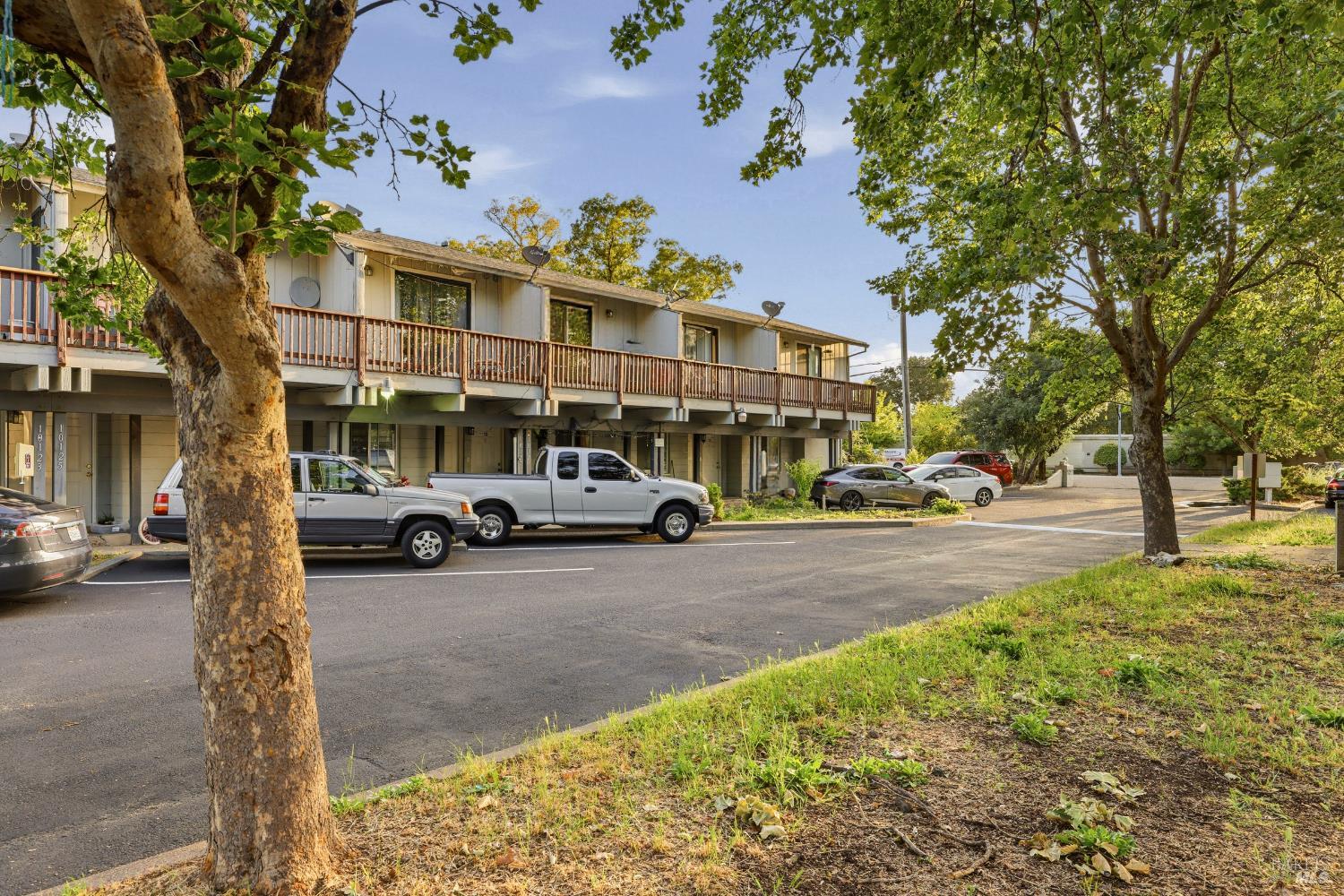10117-10125 Old Redwood Highway Windsor CA 95492