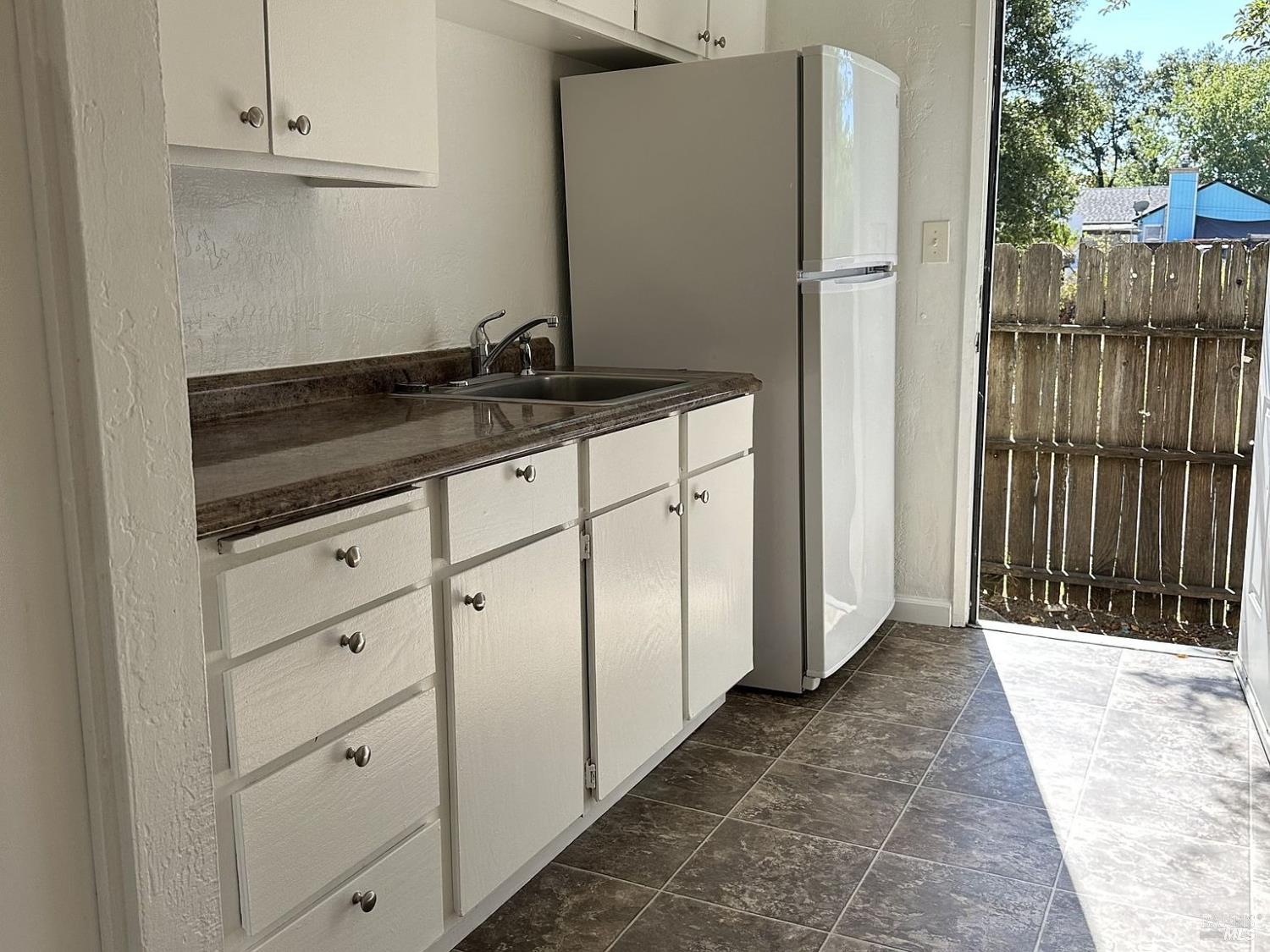 10117-10125 Old Redwood Highway Windsor CA 95492