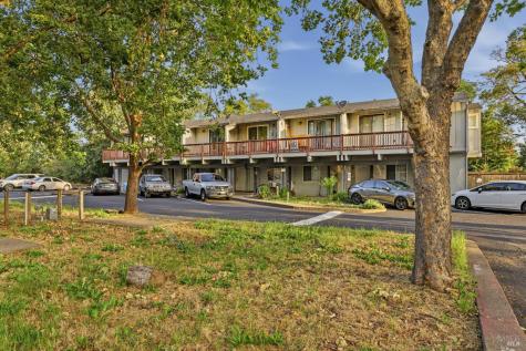 10117-10125 Old Redwood Highway Windsor CA 95492