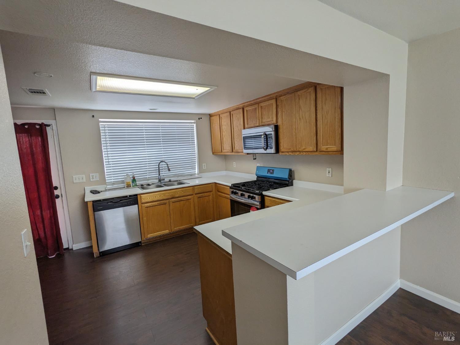 702 Daniels Avenue Vallejo CA 94590