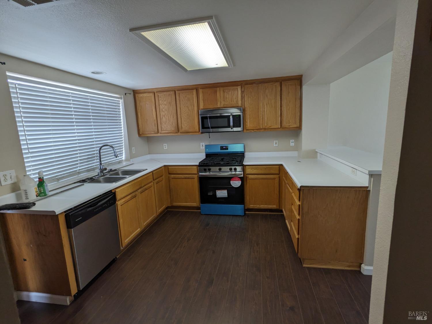 702 Daniels Avenue Vallejo CA 94590
